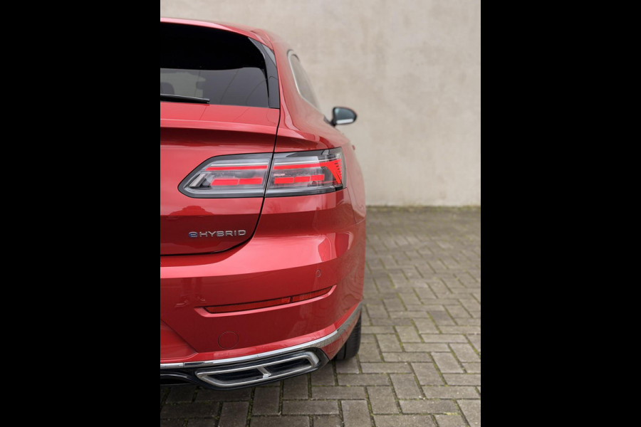 Volkswagen Arteon 1.4 TSI eHybrid R-Line Pano Leder Massage IQ 19'' HUD 360 Standkachel Shooting Brake
