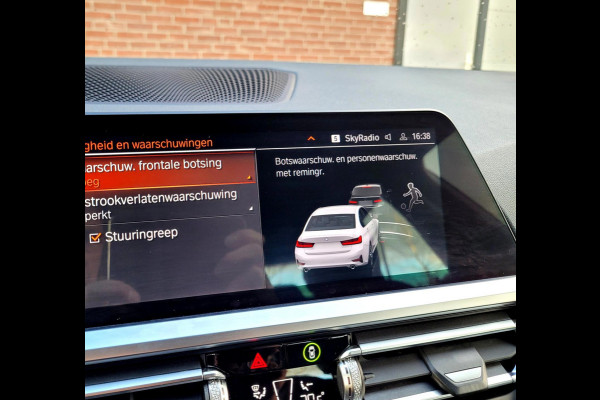 BMW 3-serie 330e Sport Line 292PK, M-stuur, HIFI, Leer, (1e eig. NL NAP)