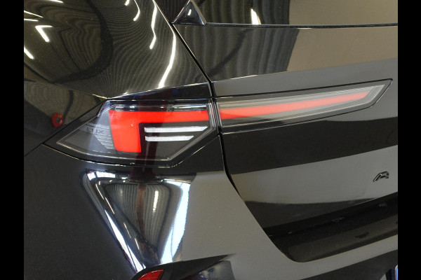 Opel Astra 1.2 130pk GS Line Automaat | Climate control | Adaptive cruise control | LED | Voorstoelen verwarmd | Stuurwiel verwarmd | Achteruitrij camera 360* | Sfeer verlichting | Apple Carplay/ Android auto