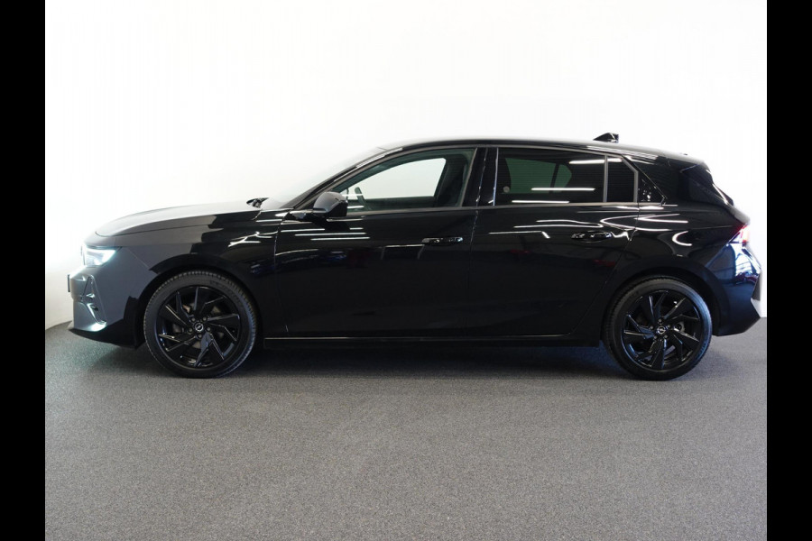 Opel Astra 1.2 130pk GS Line Automaat | Climate control | Adaptive cruise control | LED | Voorstoelen verwarmd | Stuurwiel verwarmd | Achteruitrij camera 360* | Sfeer verlichting | Apple Carplay/ Android auto
