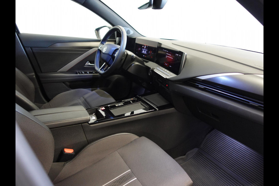 Opel Astra 1.2 130pk GS Line Automaat | Climate control | Adaptive cruise control | LED | Voorstoelen verwarmd | Stuurwiel verwarmd | Achteruitrij camera 360* | Sfeer verlichting | Apple Carplay/ Android auto