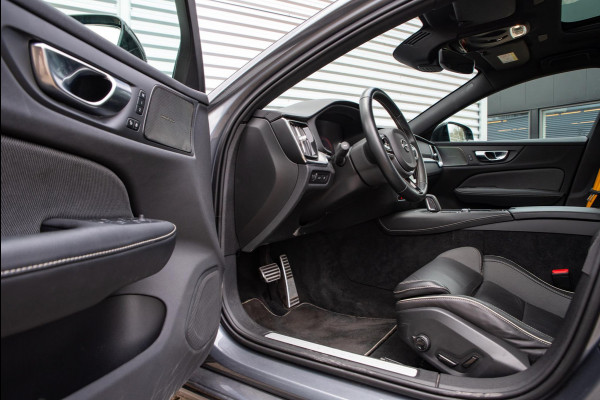 Volvo V60 2.0 T8 AWD Polestar Engineered Panodak HUD Adapt. cruise Stuurverw. Camera