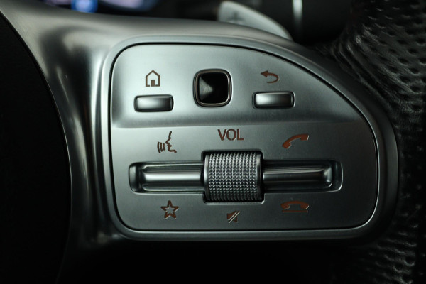 Mercedes-Benz C-Klasse Estate 180 Business Solution AMG Automaat (NAVIGATIE, SFEERVERLICHTING, VIRTUAL, STOELVERWARMING, CAMERA)