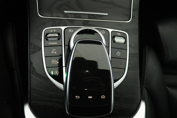 Mercedes-Benz C-Klasse Estate 180 Business Solution AMG Automaat (NAVIGATIE, SFEERVERLICHTING, VIRTUAL, STOELVERWARMING, CAMERA)
