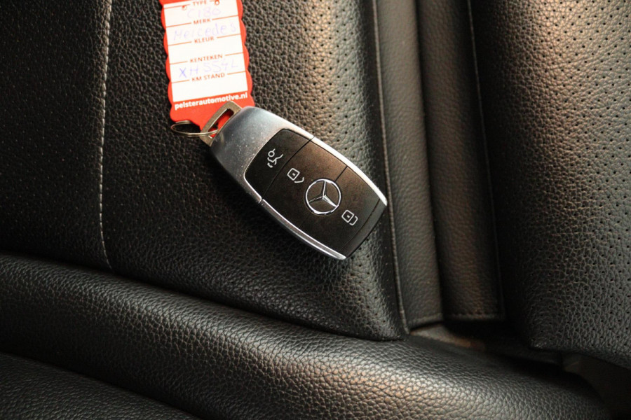 Mercedes-Benz C-Klasse Estate 180 Business Solution AMG Automaat (NAVIGATIE, SFEERVERLICHTING, VIRTUAL, STOELVERWARMING, CAMERA)