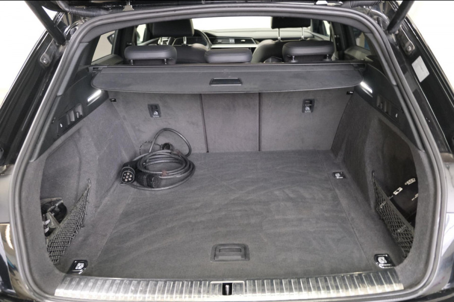 Audi e-tron E-tron 55 quattro advanced Pro Line Plus 95 kWh > Lees Advertentie <