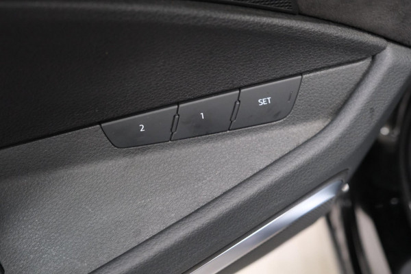 Audi e-tron E-tron 55 quattro advanced Pro Line Plus 95 kWh > Lees Advertentie <