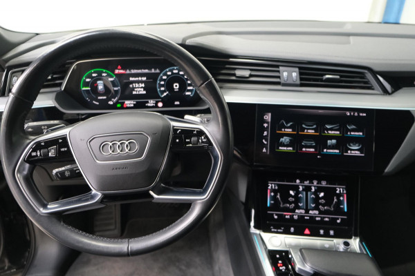 Audi e-tron E-tron 55 quattro advanced Pro Line Plus 95 kWh > Lees Advertentie <