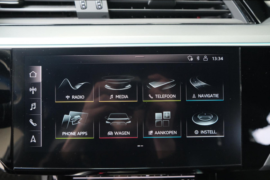 Audi e-tron E-tron 55 quattro advanced Pro Line Plus 95 kWh > Lees Advertentie <