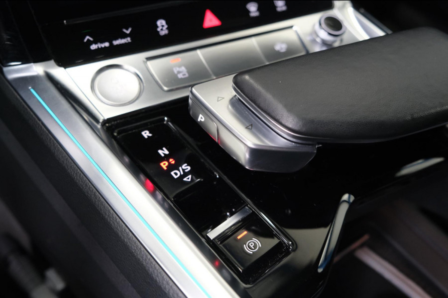 Audi e-tron E-tron 55 quattro advanced Pro Line Plus 95 kWh > Lees Advertentie <
