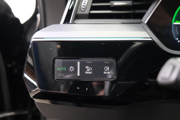 Audi e-tron E-tron 55 quattro advanced Pro Line Plus 95 kWh > Lees Advertentie <