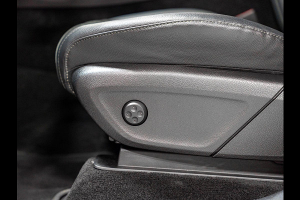 Mercedes-Benz GLE 350 e 4MATIC Premium Plus AMG Line, Pano, Night Pakket, Burmester, 360 Cam, Luchtvering, Ambiënte Light