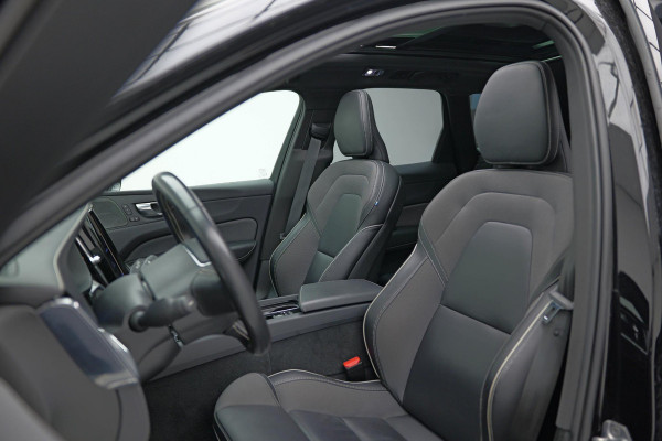 Volvo XC60 2.0 Recharge T8 AWD R-Design |Bomvoll|Pano|360 Camera|Luchtvering|Trekhaak|H&K|HUD|