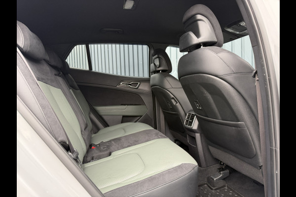 Kia Sportage 1.6 T-GDi Hybrid Dark Edition | Afnm Trekhaak | Treeplanken | Rijklaar!!