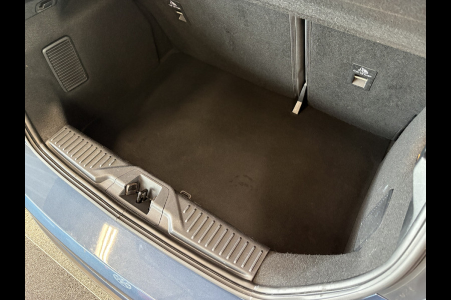 Ford Fiesta 1.0 EcoB. ST-Line 5-drs. B&O-AUDIO/KEYLESS/CAMERA/DODEHOEK/ADAPT.CRUISE/WINTERPACK