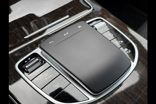 Mercedes-Benz GLC 300e 4MATIC Premium Plus | Panoramadak | Trekhaak | Achteruitrijcamera | Stoelverwarming | Half leder |