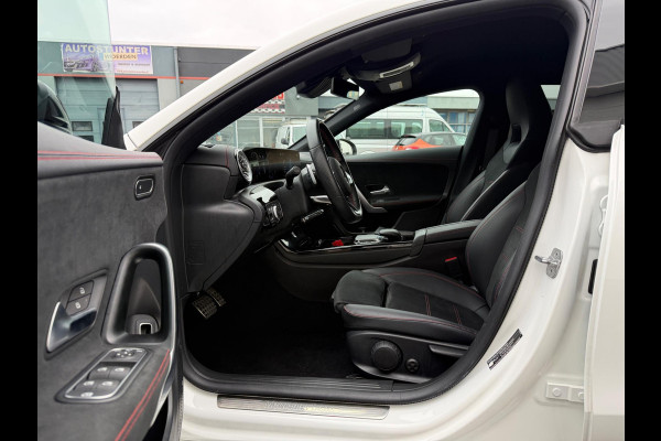 Mercedes-Benz CLA-Klasse Shooting Brake 200 AMG Line