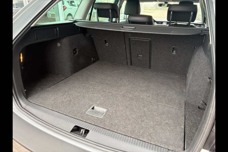 Škoda Octavia Combi 1.0 TSi 115pk Business Edition LEDER/NAVI/CARPLAY/CRUISE/PDC/WINTERPACK