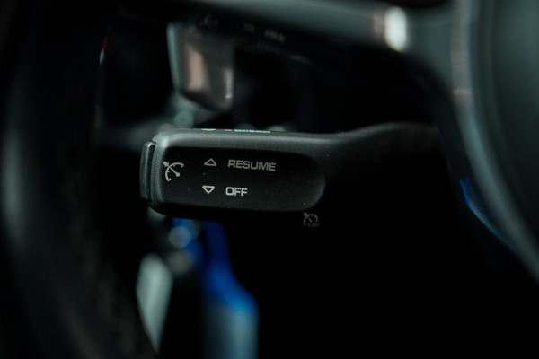 Porsche Macan 3.0 GTS / Pano / Luchtvering / Trekhaak / Sportstoelen / Carplay