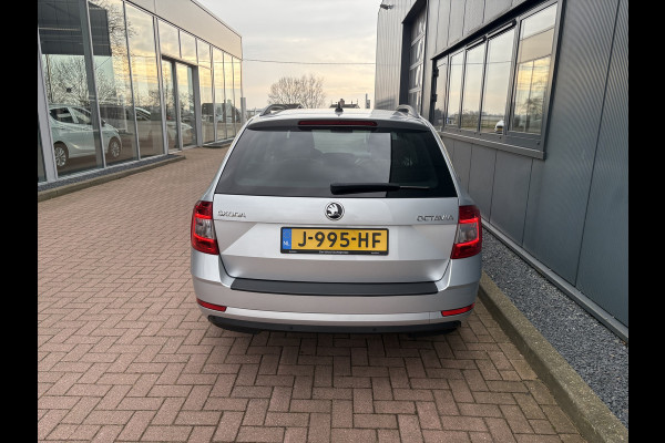 Škoda Octavia Combi 1.0 TSi 115pk Business Edition LEDER/NAVI/CARPLAY/CRUISE/PDC/WINTERPACK