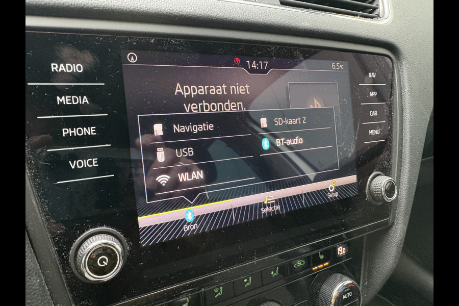 Škoda Octavia Combi 1.0 TSi 115pk Business Edition LEDER/NAVI/CARPLAY/CRUISE/PDC/WINTERPACK