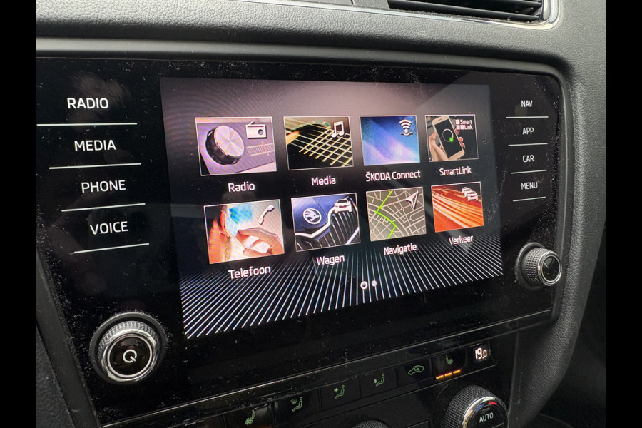 Škoda Octavia Combi 1.0 TSi 115pk Business Edition LEDER/NAVI/CARPLAY/CRUISE/PDC/WINTERPACK