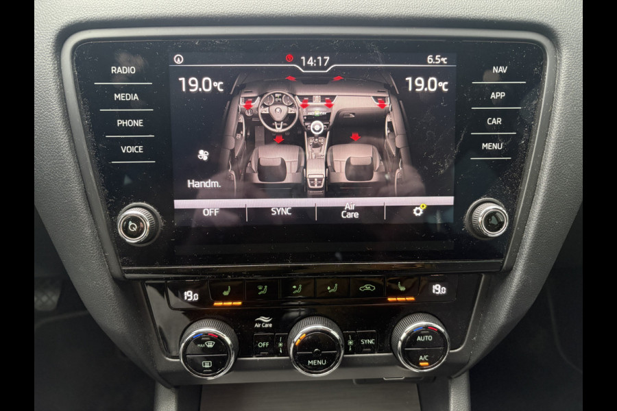 Škoda Octavia Combi 1.0 TSi 115pk Business Edition LEDER/NAVI/CARPLAY/CRUISE/PDC/WINTERPACK