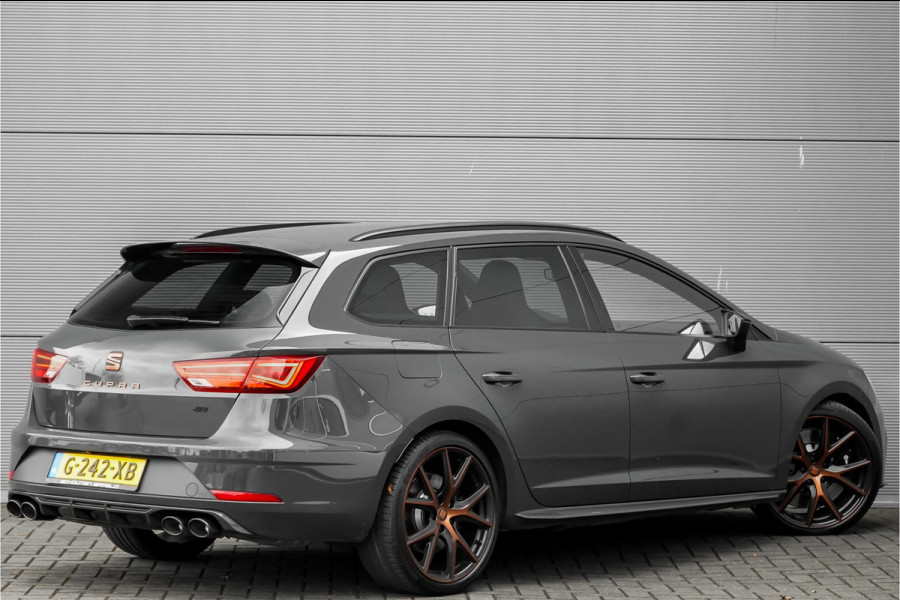 Seat Leon ST 2.0 TSI CUPRA 300 Kuipstoelen Virtual Cockpit Camera 19"