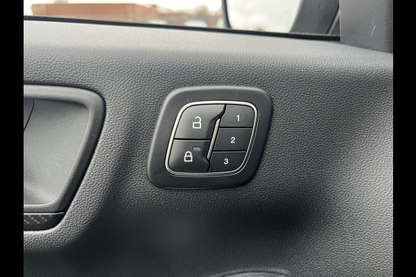 Ford Kuga 2.5 PHEV ST-Line X TECHPACK! WINTERPACK! 20INCH!