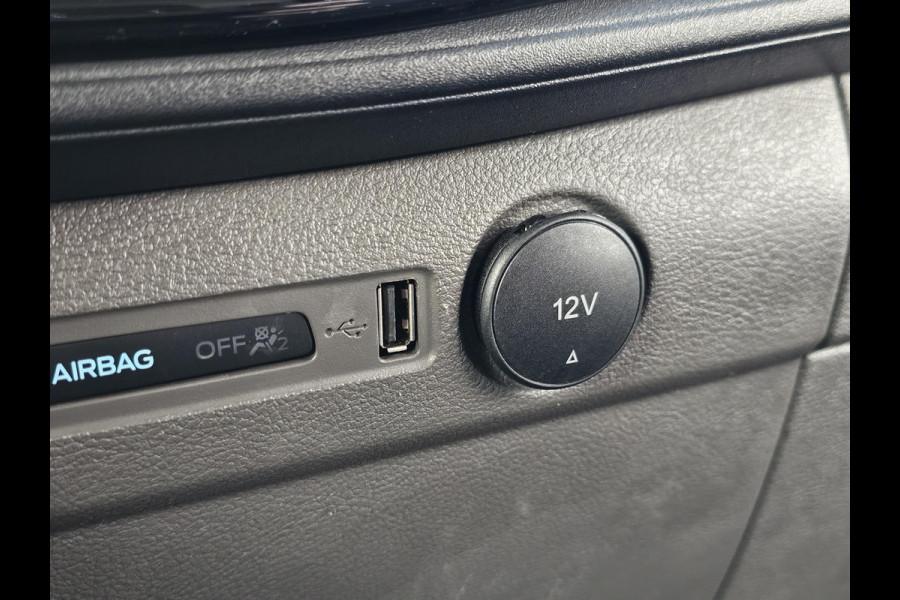 Ford Transit Custom 320 2.0 TDCI L1H1 Sport 185pk Automaat | SCI | Bi-Xenon | Achteruitrijcamera | Stoel + Voorruit verwarming | 3 zits | Verlengde Fabrieksgarantie t/m 02/2027