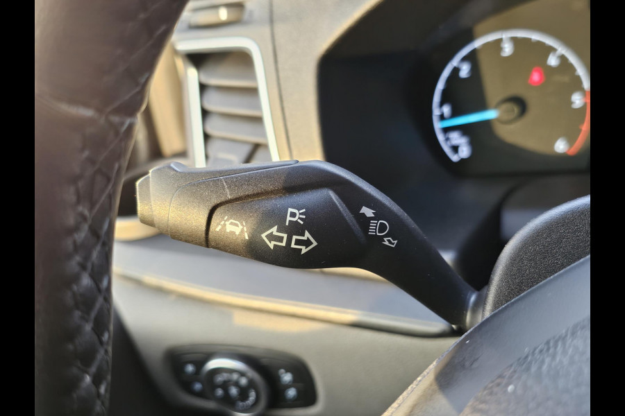 Ford Transit Custom 320 2.0 TDCI L1H1 Sport 185pk Automaat | SCI | Bi-Xenon | Achteruitrijcamera | Stoel + Voorruit verwarming | 3 zits | Verlengde Fabrieksgarantie t/m 02/2027