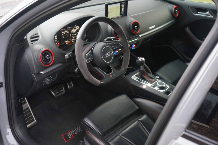 Audi RS3 Sportback 2.5 TFSI Quattro DAZA/RS-Zetels/DCC/KW/B&O/NON-OPF