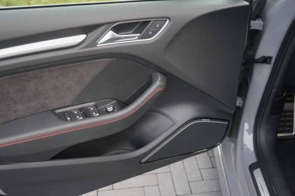 Audi RS3 Sportback 2.5 TFSI Quattro DAZA/RS-Zetels/DCC/KW/B&O/NON-OPF