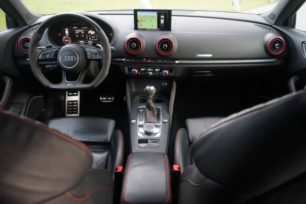 Audi RS3 Sportback 2.5 TFSI Quattro DAZA/RS-Zetels/DCC/KW/B&O/NON-OPF
