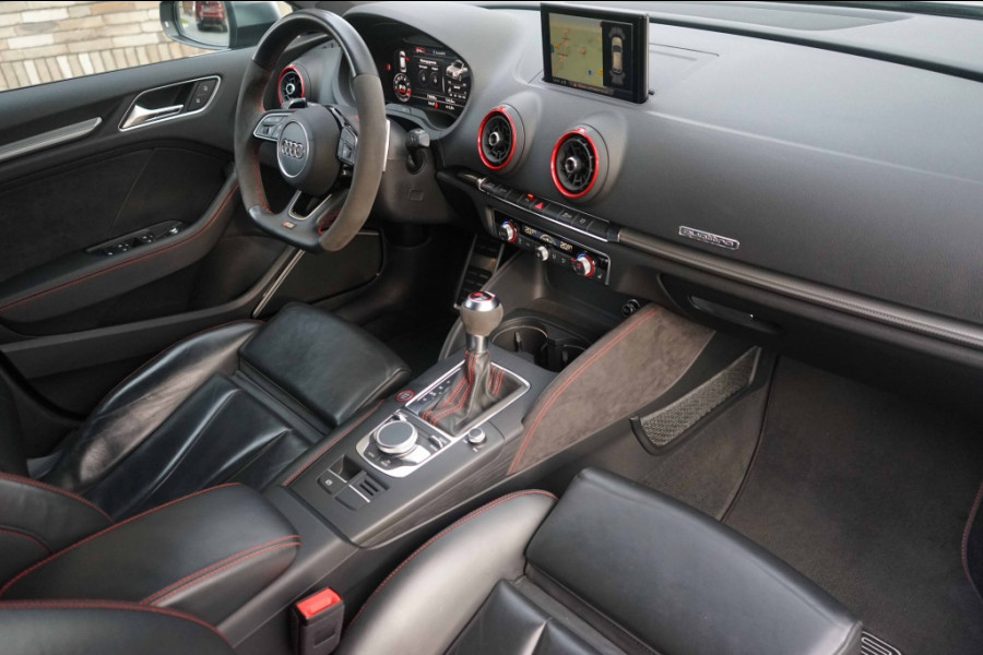 Audi RS3 Sportback 2.5 TFSI Quattro DAZA/RS-Zetels/DCC/KW/B&O/NON-OPF