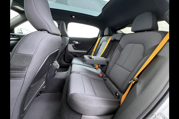 Polestar 2 78kWh 408PK PERFORMANCE 0-100 4,7sec. Long Range Pano-dak Elektr.Stoel+Stuur-verwarmd GSM-Key (semi-)-AutoPilot AWD GSM-Sleutel  SOH 93% Google-Android® Navi 360°Camera Elek.Achterklep PDC-a+v Performance-Ophanging Premium-Audio Active-Grille Keyless LEDParkeerassist auto 1.500KG Trekgewicht! 3fase 11kw thuis laden 4-season-Bnd € 66.000 nieuw