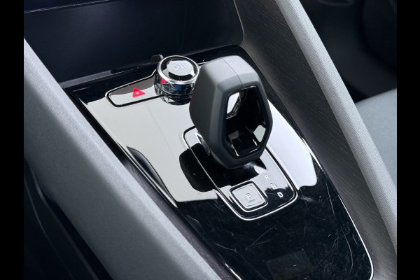 Polestar 2 78kWh 408PK PERFORMANCE 0-100 4,7sec. Long Range Pano-dak Elektr.Stoel+Stuur-verwarmd GSM-Key (semi-)-AutoPilot AWD GSM-Sleutel  SOH 93% Google-Android® Navi 360°Camera Elek.Achterklep PDC-a+v Performance-Ophanging Premium-Audio Active-Grille Keyless LEDParkeerassist auto 1.500KG Trekgewicht! 3fase 11kw thuis laden 4-season-Bnd € 66.000 nieuw