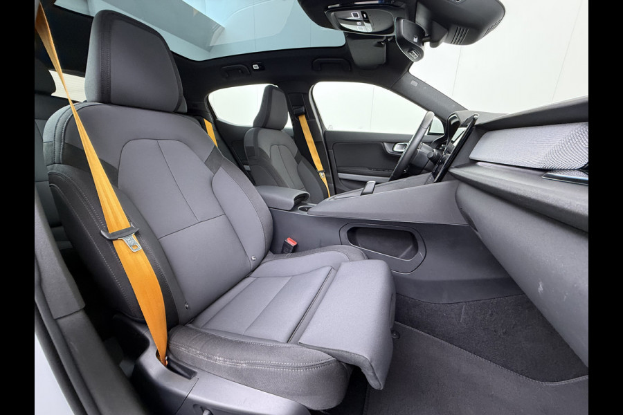 Polestar 2 78kWh 408PK PERFORMANCE 0-100 4,7sec. Long Range Pano-dak Elektr.Stoel+Stuur-verwarmd GSM-Key (semi-)-AutoPilot AWD GSM-Sleutel  SOH 93% Google-Android® Navi 360°Camera Elek.Achterklep PDC-a+v Performance-Ophanging Premium-Audio Active-Grille Keyless LEDParkeerassist auto 1.500KG Trekgewicht! 3fase 11kw thuis laden 4-season-Bnd € 66.000 nieuw