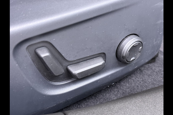 Polestar 2 78kWh 408PK PERFORMANCE 0-100 4,7sec. Long Range Pano-dak Elektr.Stoel+Stuur-verwarmd GSM-Key (semi-)-AutoPilot AWD GSM-Sleutel  SOH 93% Google-Android® Navi 360°Camera Elek.Achterklep PDC-a+v Performance-Ophanging Premium-Audio Active-Grille Keyless LEDParkeerassist auto 1.500KG Trekgewicht! 3fase 11kw thuis laden 4-season-Bnd € 66.000 nieuw