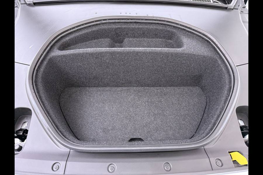 Polestar 2 78kWh 408PK PERFORMANCE 0-100 4,7sec. Long Range Pano-dak Elektr.Stoel+Stuur-verwarmd GSM-Key (semi-)-AutoPilot AWD GSM-Sleutel  SOH 93% Google-Android® Navi 360°Camera Elek.Achterklep PDC-a+v Performance-Ophanging Premium-Audio Active-Grille Keyless LEDParkeerassist auto 1.500KG Trekgewicht! 3fase 11kw thuis laden 4-season-Bnd € 66.000 nieuw