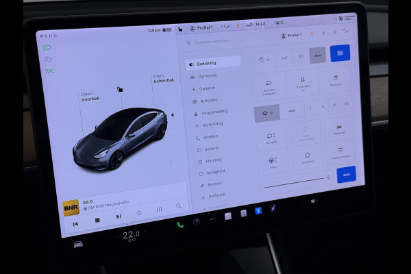 Tesla Model 3 RWD SR plus Soh 92% LFP Accu Trekhaak AutoPilot Leder Panoramadak Adaptive-Cruise Camera's Elektr.-Stuur+Stoelen+Spiegels+Geheug Navi LED DAB Voorverwarmen Keyless One-Pedal-Drive Lmv 18" SOH 92% 1e Eigenaar Origineel Nederlandse Auto 1.000kg Trekvermogen