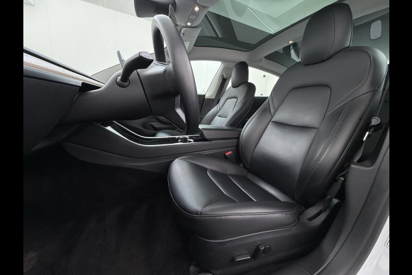 Tesla Model 3 RWD SR plus Soh 90% LFP Accu AutoPilot Leder Panoramadak Adaptive-Cruise Camera's Elektr.-Stuur+Stoelen+Spiegels+Geheugen+Easy-E Navi LED DAB Voorverwarmen Keyless One-Pedal-Drive Lmv 18" SOH 90% 1e Eigenaar Origineel Nederlandse Auto