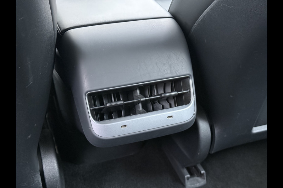 Tesla Model 3 RWD SR plus Soh 90% LFP Accu AutoPilot Leder Panoramadak Adaptive-Cruise Camera's Elektr.-Stuur+Stoelen+Spiegels+Geheugen+Easy-E Navi LED DAB Voorverwarmen Keyless One-Pedal-Drive Lmv 18" SOH 90% 1e Eigenaar Origineel Nederlandse Auto