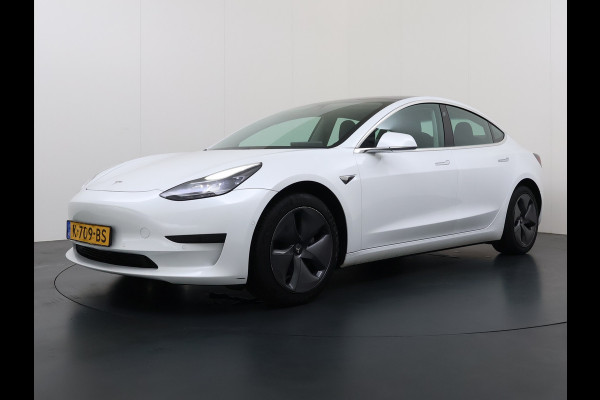 Tesla Model 3 RWD SR plus Soh 90% LFP Accu AutoPilot Leder Panoramadak Adaptive-Cruise Camera's Elektr.-Stuur+Stoelen+Spiegels+Geheugen+Easy-E Navi LED DAB Voorverwarmen Keyless One-Pedal-Drive Lmv 18" SOH 90% 1e Eigenaar Origineel Nederlandse Auto