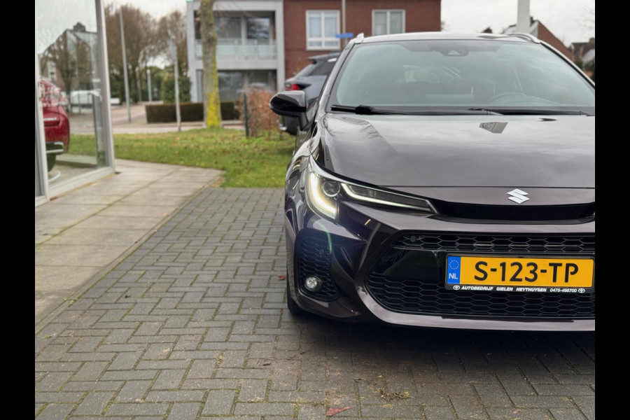 Suzuki Swace Toyota Corolla 1.8 Hybrid Style | Dodehoekherkenning, Parkeersensoren, Keyless, Stoel + Stuurverwarming, CarPlay