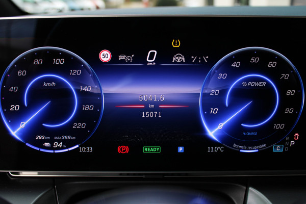 Mercedes-Benz Eqv 300 L2 / AMG / New Model / Panorama / 7-Persoons / 360 Camera / Vol Opties / NIEUWSTAAT