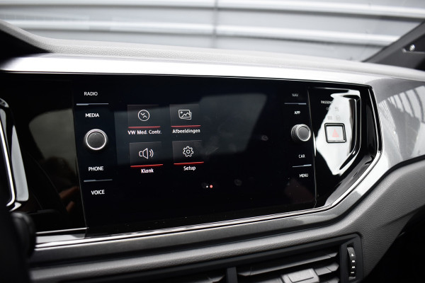 Volkswagen Polo 2.0 TSI GTI 200pk | Pano | ACC | Beats | Camera | 18'' Wielen | Stoelverwarming | CarPlay |