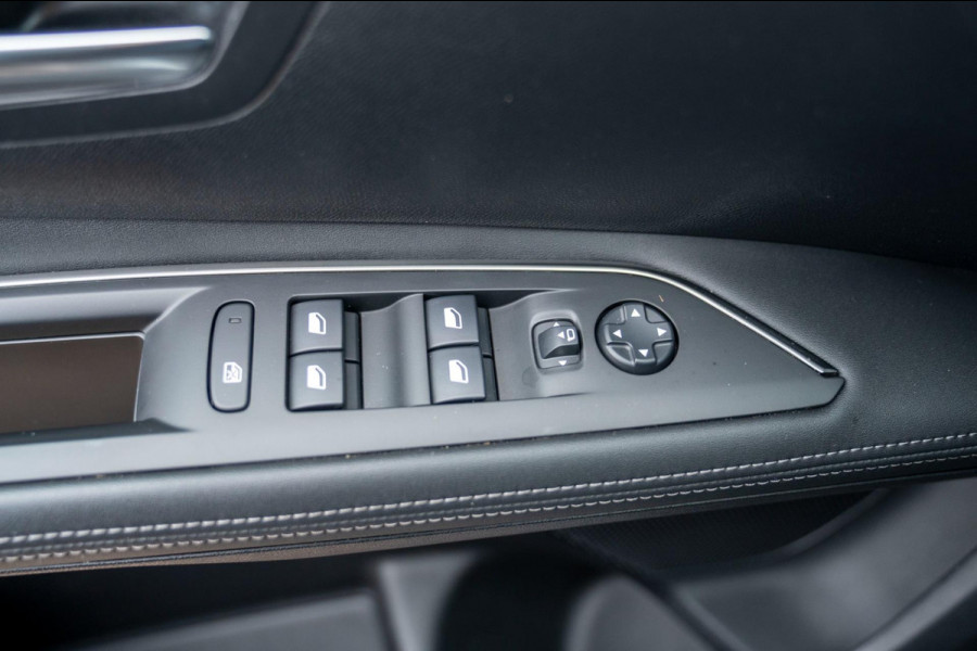 Peugeot 3008 1.2 PureTech Allure |Prijs rijklaar incl 12 mnd garantie| Navi Camera Blind spot