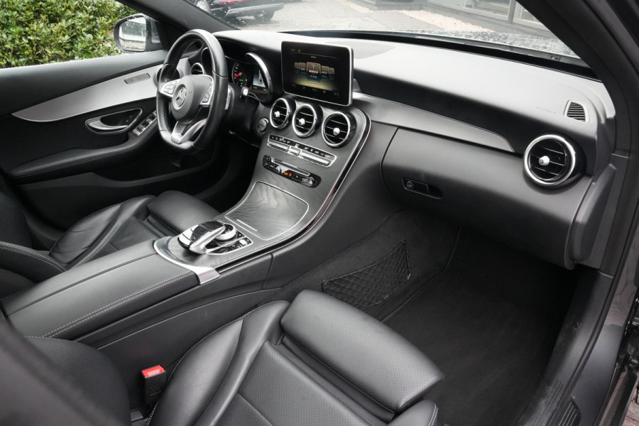 Mercedes-Benz C-Klasse 350 e AMG Luchtvering Panoramadak Cruise Stoelverw. Leer