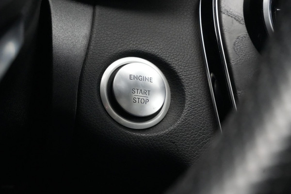 Mercedes-Benz C-Klasse 350 e AMG Luchtvering Panoramadak Cruise Stoelverw. Leer